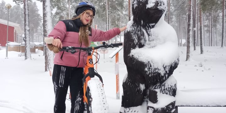 BikerAtPitkäjärvi_Pose